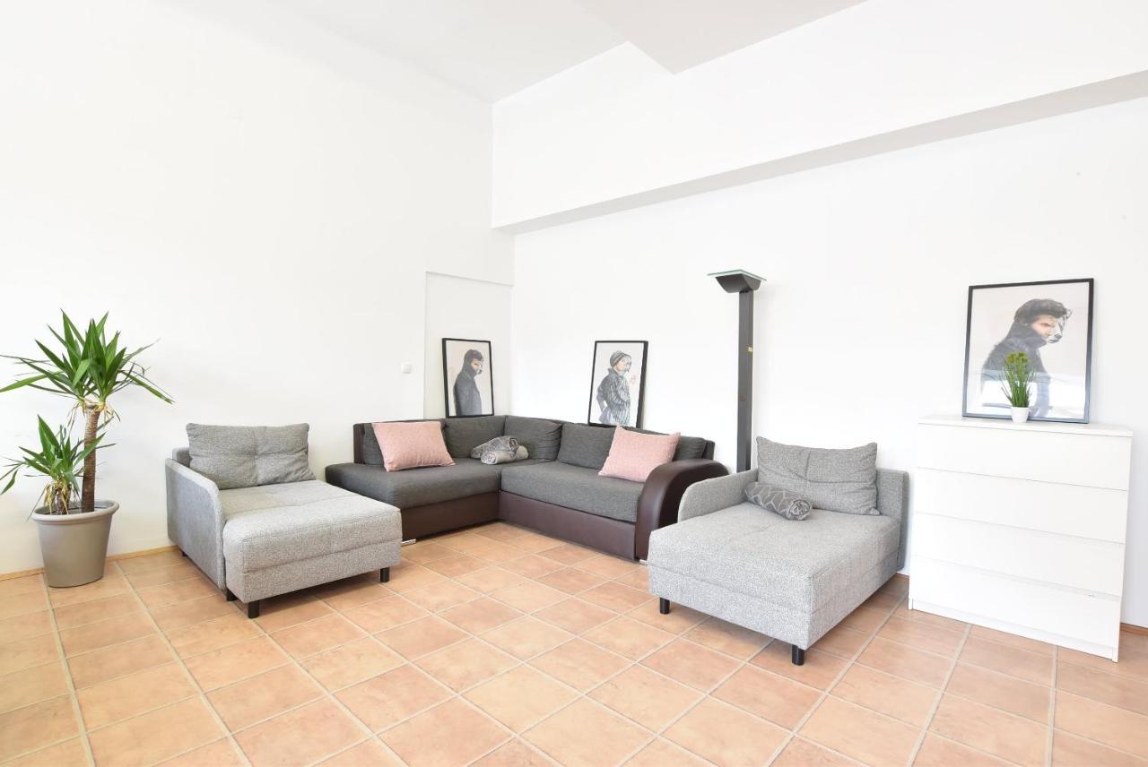 Huge Apartment In Awesome Location With Parking Innsbruck Buitenkant foto