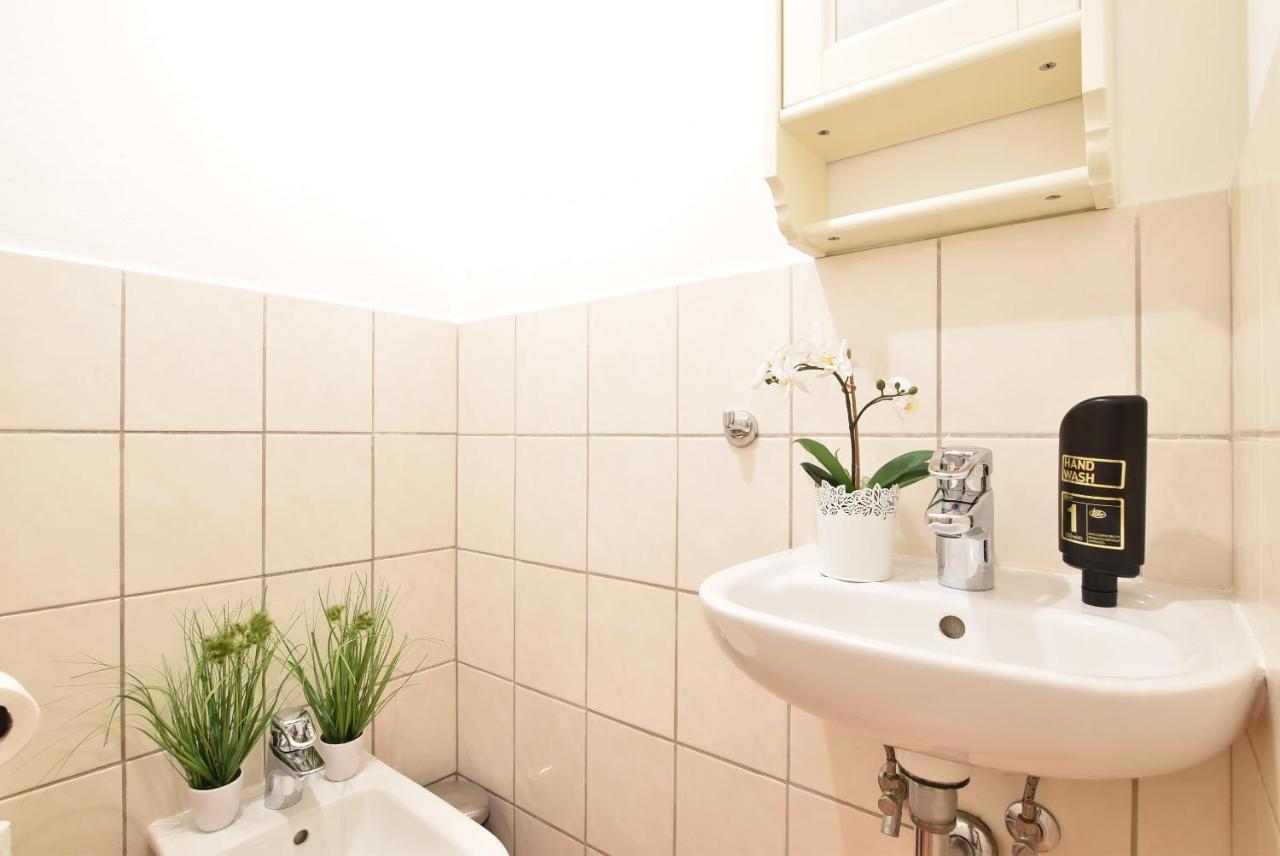 Huge Apartment In Awesome Location With Parking Innsbruck Buitenkant foto